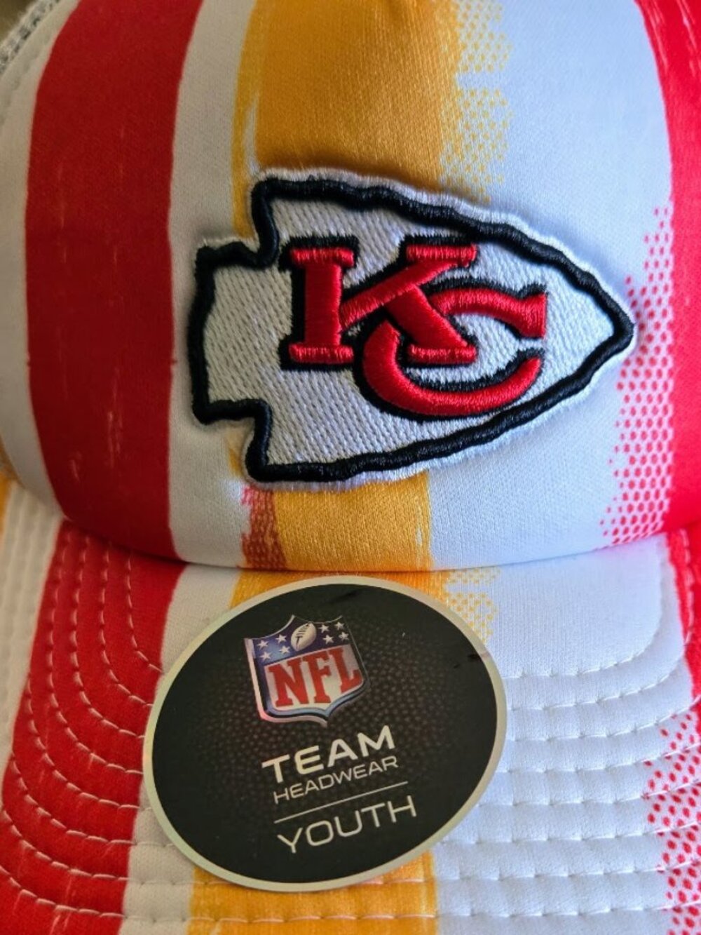 NFL Kansas City Chiefs Boys High StepTrucker Hat w Brushstroke Stripes